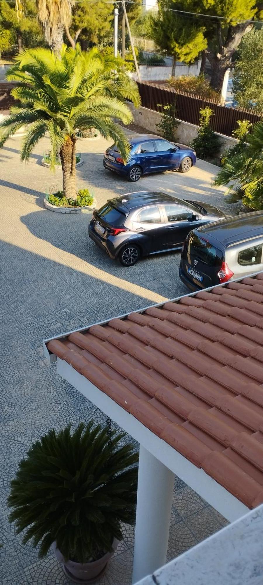 Villa Erry ตรานิ ภายนอก รูปภาพ