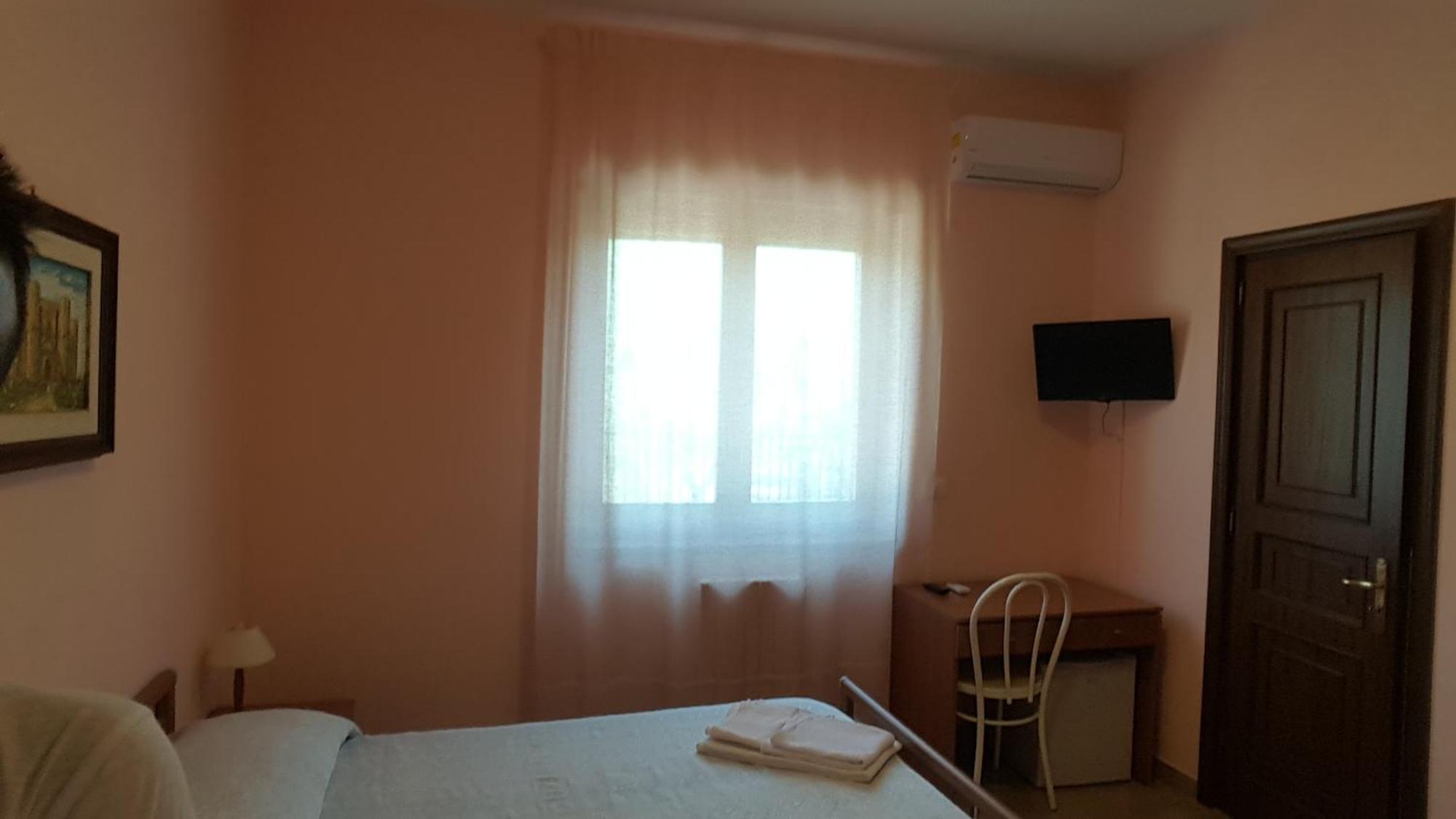 Villa Erry ตรานิ ภายนอก รูปภาพ