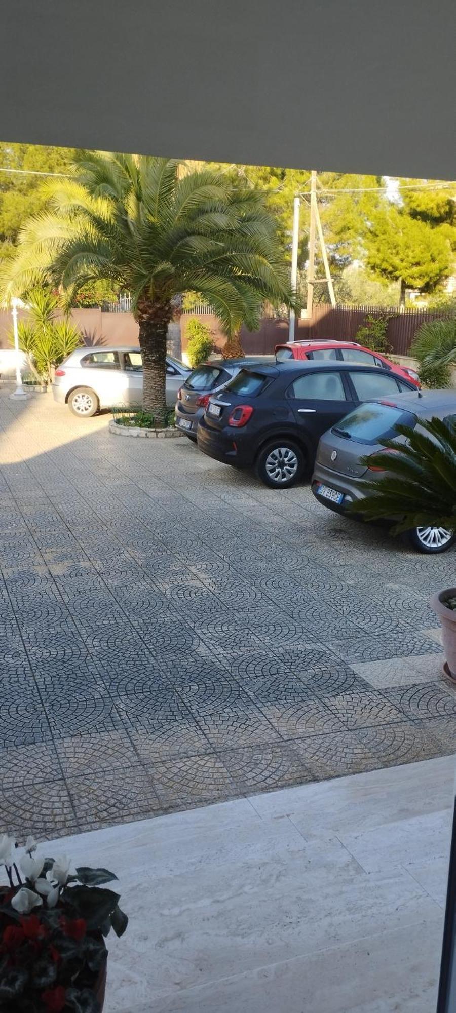 Villa Erry ตรานิ ภายนอก รูปภาพ